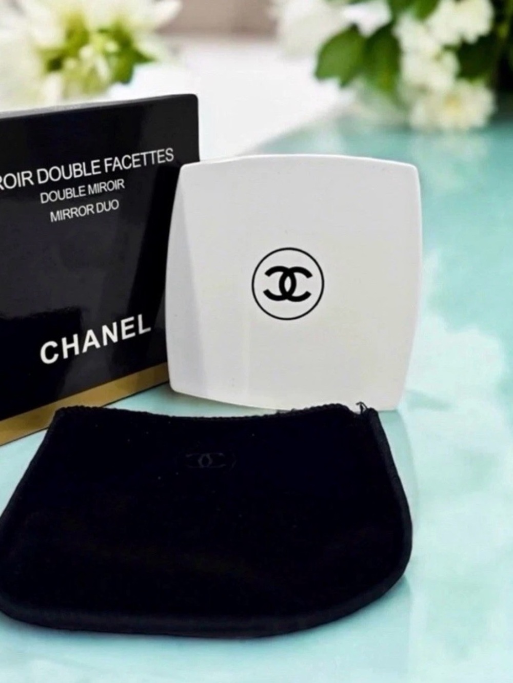 CHANEL Mirror Duo White Compact Mirror Duo with Velvet Dustbag Amazing